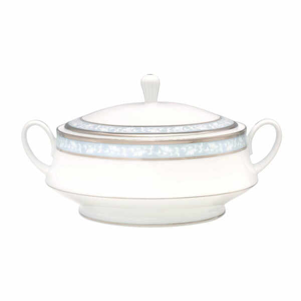 Noritake Casserole W/Cover - Brunswick Platinum