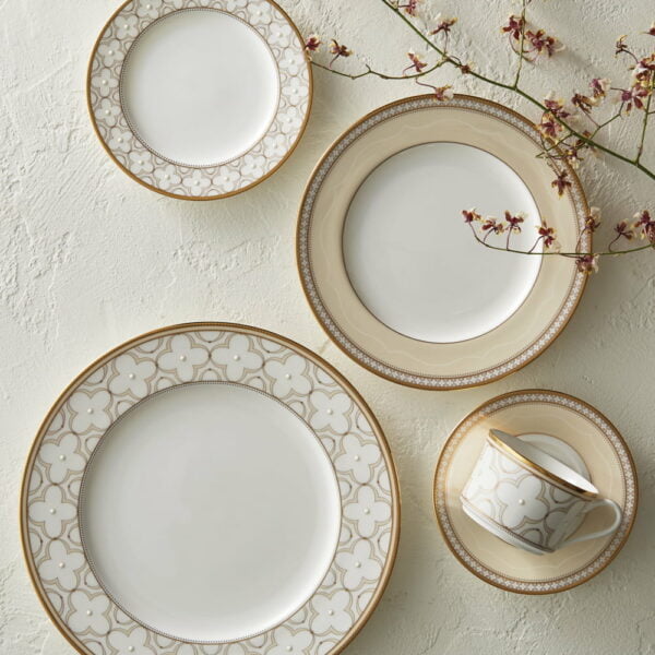 Noritake 34Pcs Asian Dinner Set For 6 Person- Trefolio Gold - Image 3