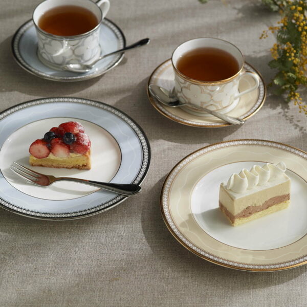 Noritake 47Pcs Dinner & Tea Set For 8 Persons -Trefolio Gold - Image 4