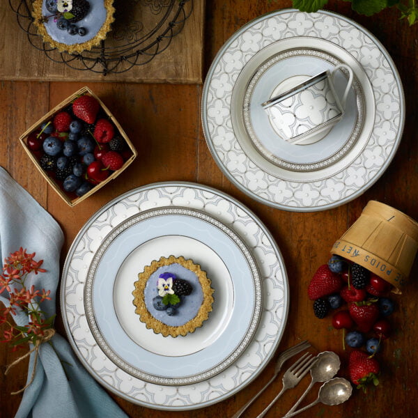 Noritake 20Pcs Dinner Set (Accent Plate) For 4 Person-Trefolio Platinum - Image 4